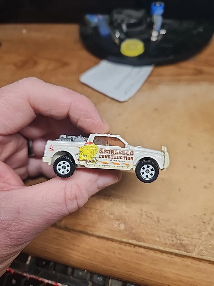 MATCHBOX SPONGEBOB Construction EMERGENCY RESCUE 4x4 ∞ white ∞LOOSE - Image 2 of 4