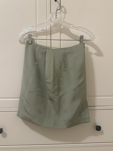 Hugo Buscati Collection 100% vintage silk skirt in sage green (Bundle Available) - Picture 2 of 3