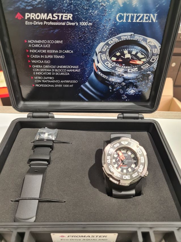 Citizen Promaster Eco Drive Diver Watch Super Titanium 1000mt image 4