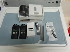  2 Motorola HT1250 VHF 136-174MHz 16ch new accessories