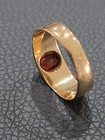 Antique 14k Yellow Gold Garnet Etched Dome Ring 3.67 g Size 8 — photo 4