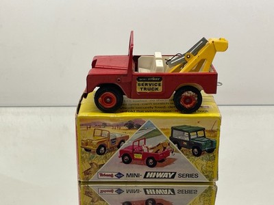 TRI-ANG LAND ROVER MINI HIWAY SERVICE TRUCK -RED L16.0cm- POOR IN BOX