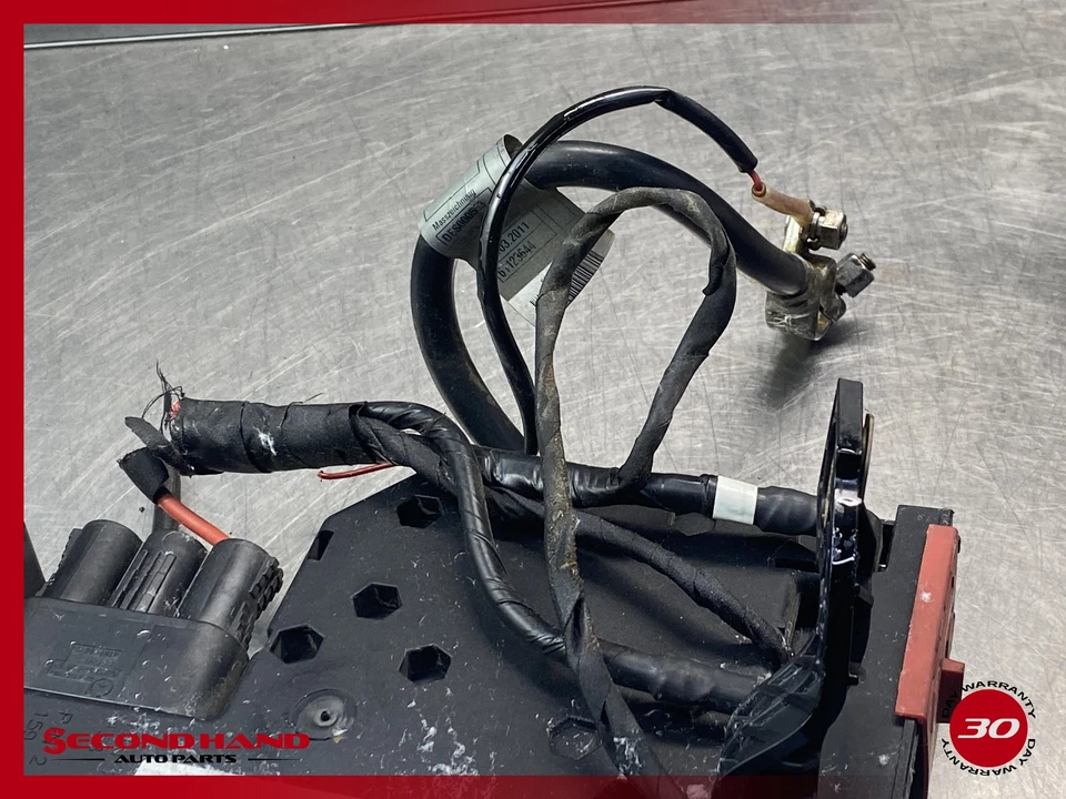 Mercedes Benz Clase E W212 E350 2010-2013 bloque de terminales de cable positivo OEM Foto 4 de 4