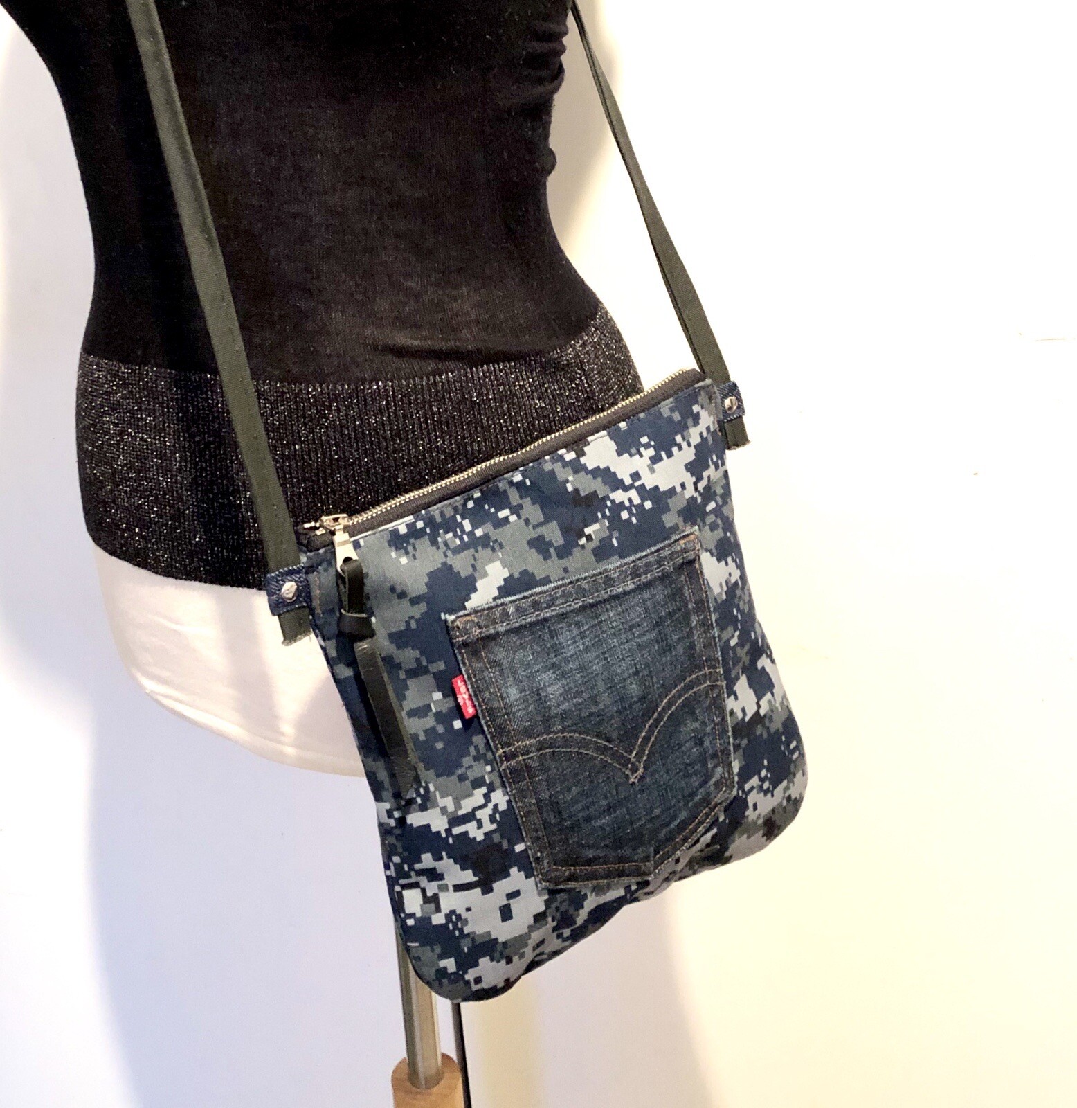 Crossbody Bag/ Medium Handbag-image