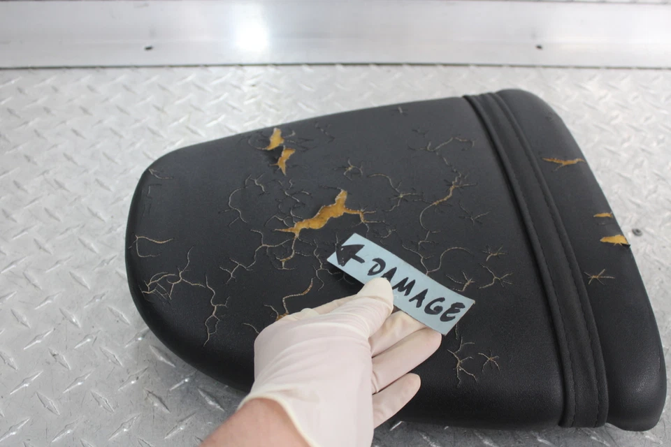 Suzuki GSXR750 1998 asiento trasero pasajero tándem 45300-33E20-R42 Foto 3 de 4