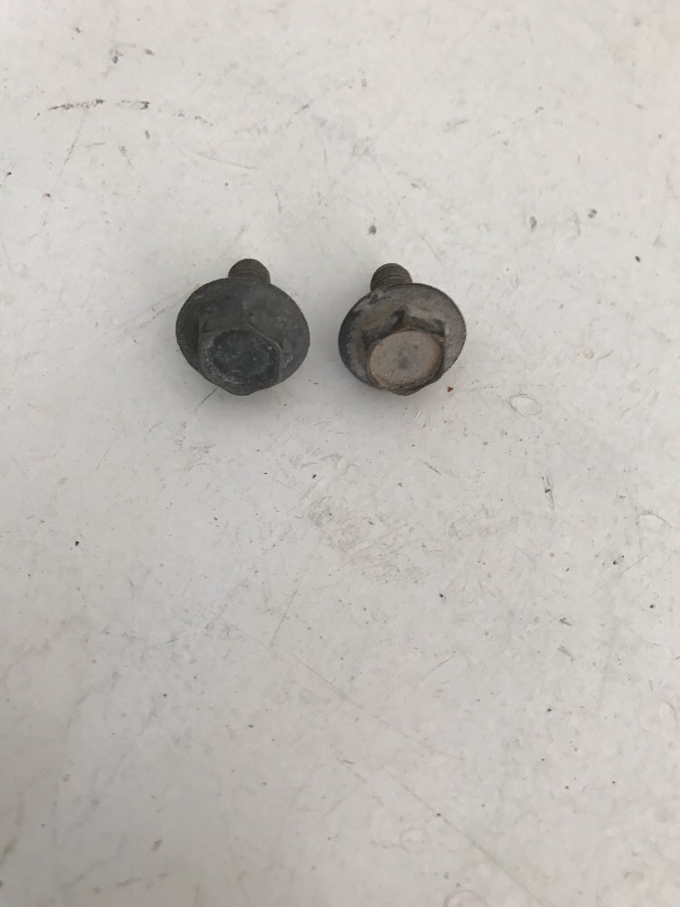 1986 1987 HONDA TRX250R RADIATOR COOLANT TANK RESERVOIR BOLTS OEM 13843