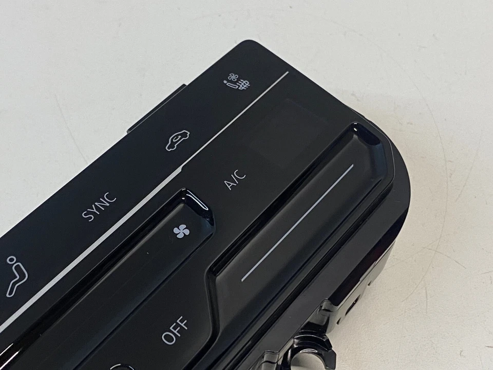 VW TIGUAN GOLF PASSAT ARTEON BEDIENTEIL TOUCH KLIMA KLIMABEDIENTEIL SKODA - Imagem 3 de 4