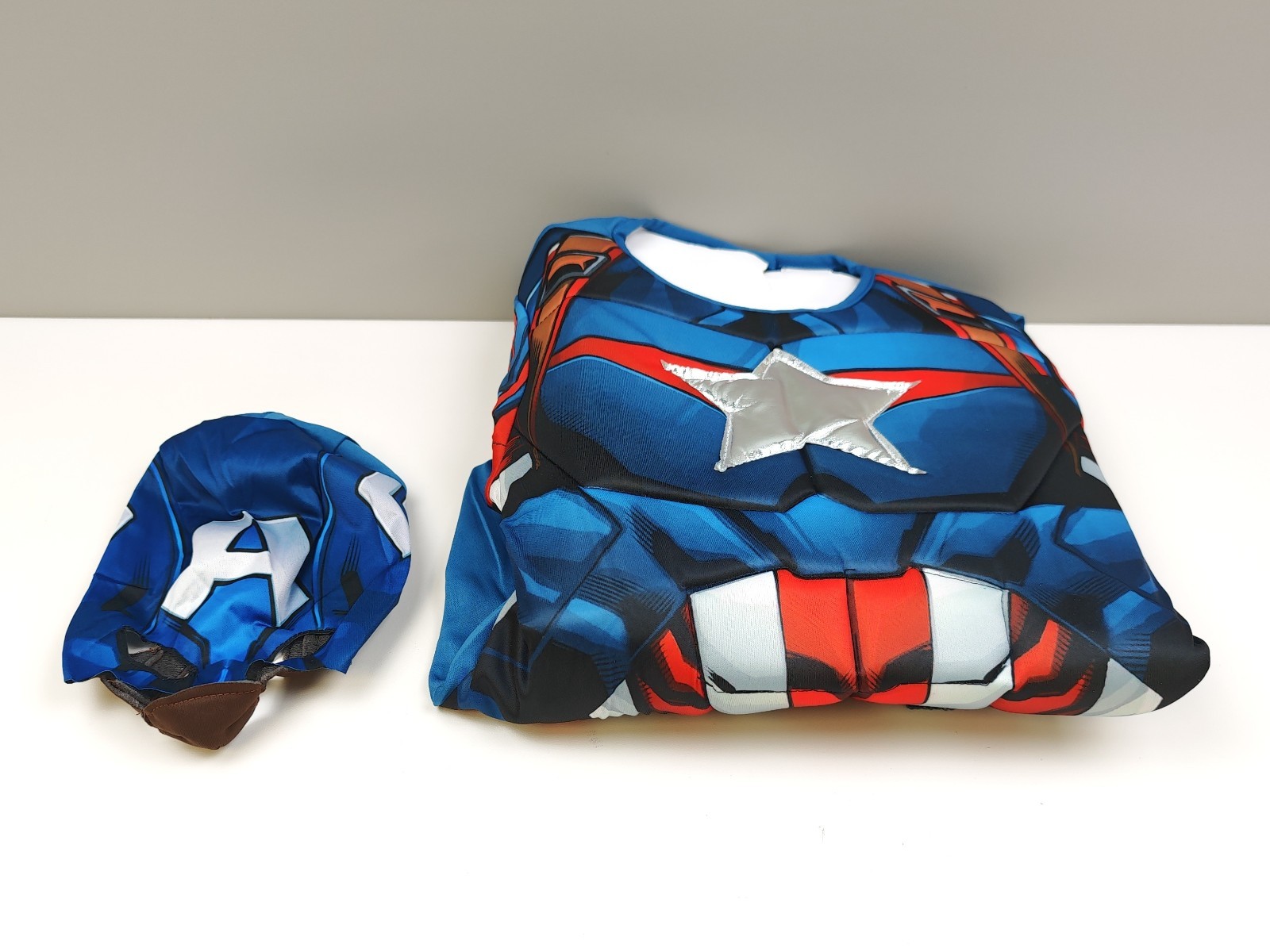 Rubie's Official Marvel Avengers Captain America Deluxe Childs Costume, Kids Sup