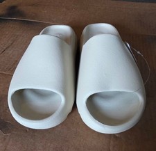Yeezy Slide White Size 7