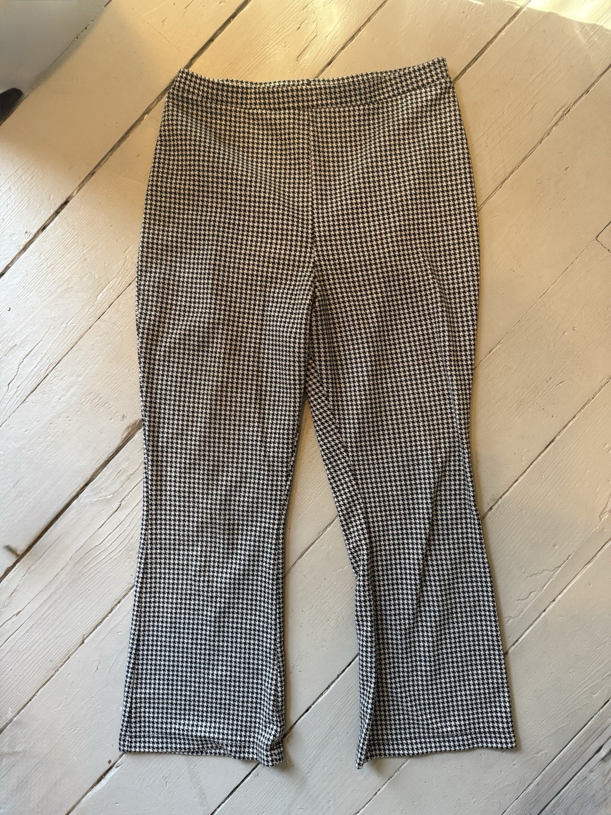 Women’s Size Small Gingham Capri Cigarette Pants Elastic Waist