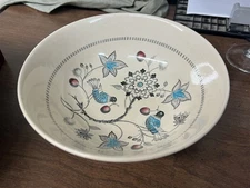 Johnson Brothers Cherry Thieves Round Vegetable Bowl 8-1/2" 