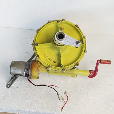 95-810017-23 & 58-380090-1 Landing Gear Retract Actuator Assy  