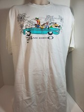 Warner Bros Studio Looney Tunes Character Driving Car T-shirt Taz Size XL White
