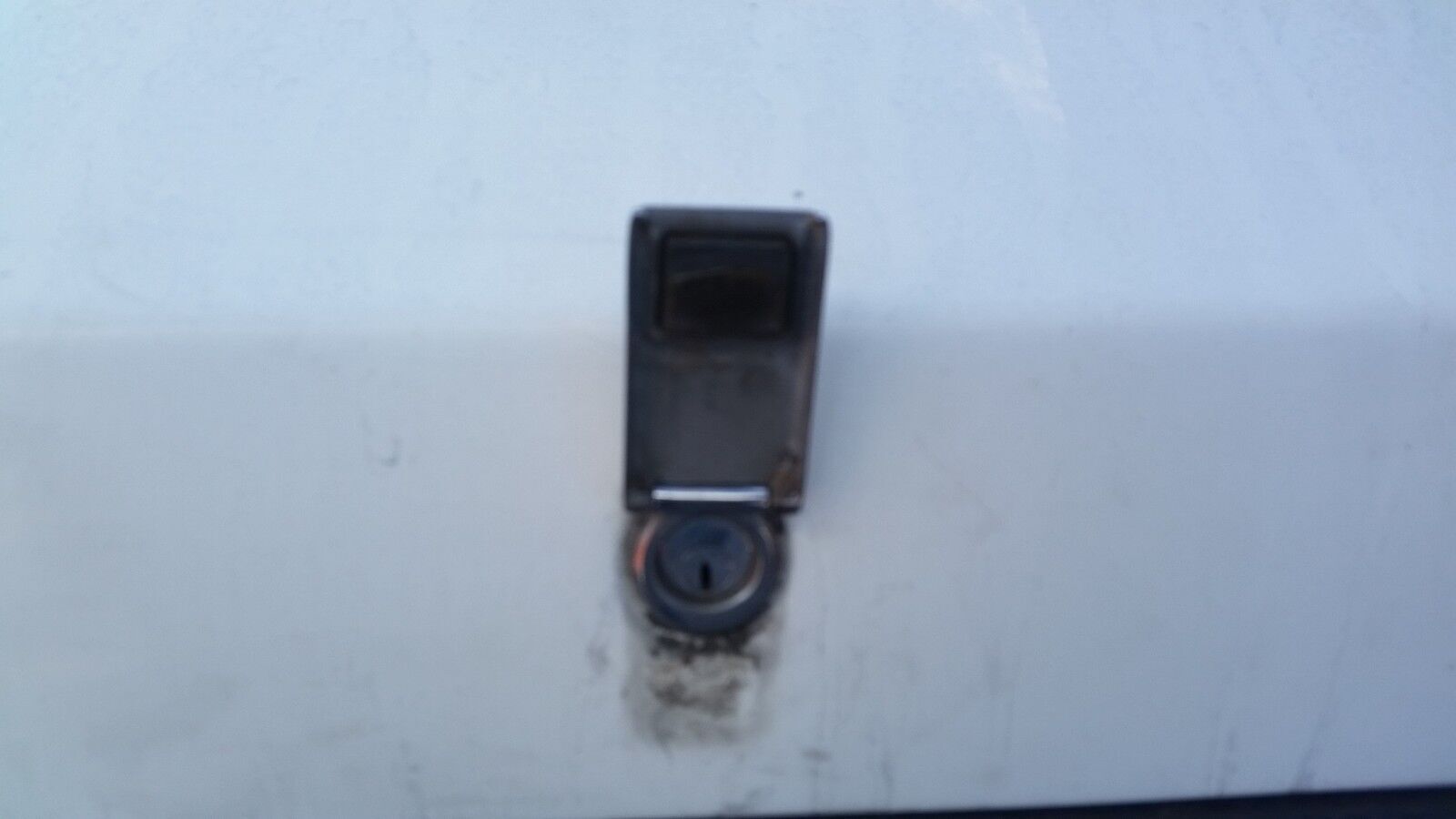 BENTLEY MULSANNE S chrome trunk LOCK FLIP COVER WITH B
