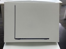 15- inch MacBook Air Black with Apple M3 chip 8GB unified memory 256GB SSD 