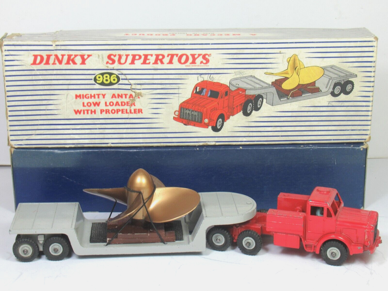 Dinky 986, Antar Low Loader With Propeller - Free Price Guide & Review