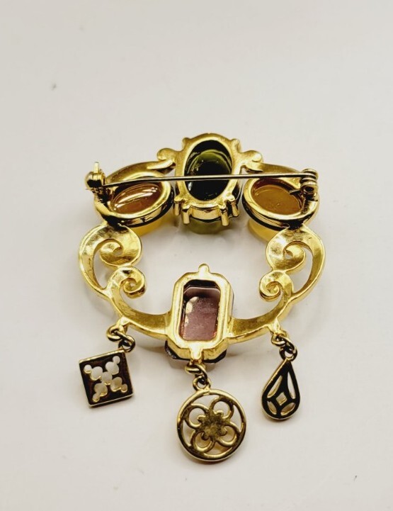Charm Brooch Pin Jeweled Ornate Victorian Gold-Tone ELEGANT Vintage 