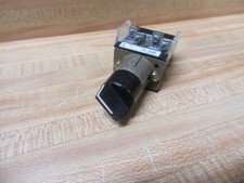 Allen Bradley 800H-JK2B Selector Switch 800HJK2B W/ 1 800T-XA