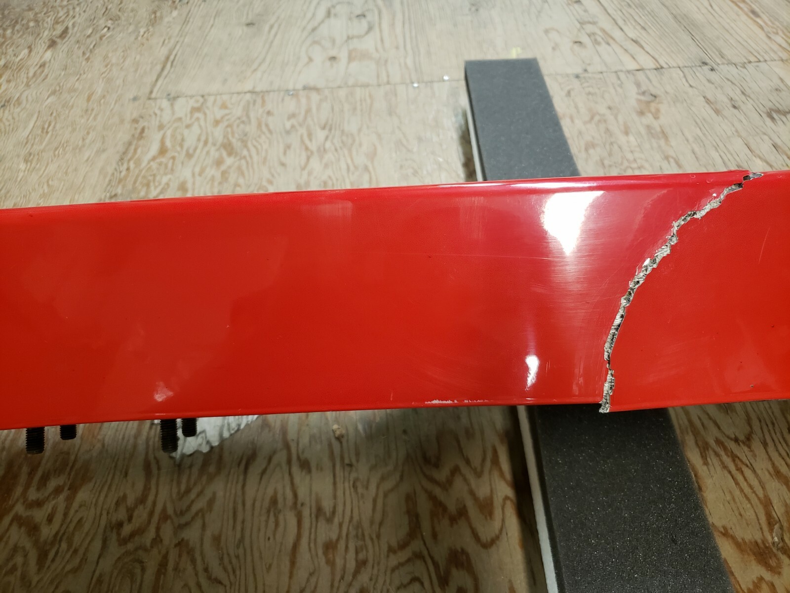 DAMAGED Rear Bumper Ferrari 512TR / F512M / OE# 63687610