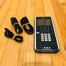 Calculadora gráfica Texas Instruments TI-nspire Cx con estuche y cable de carga
