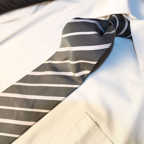 HUGO BOSS Italy Gray Lavender White Striped Silk Woven Necktie TIE 59"L x 3.5"W - Picture 7 of 8