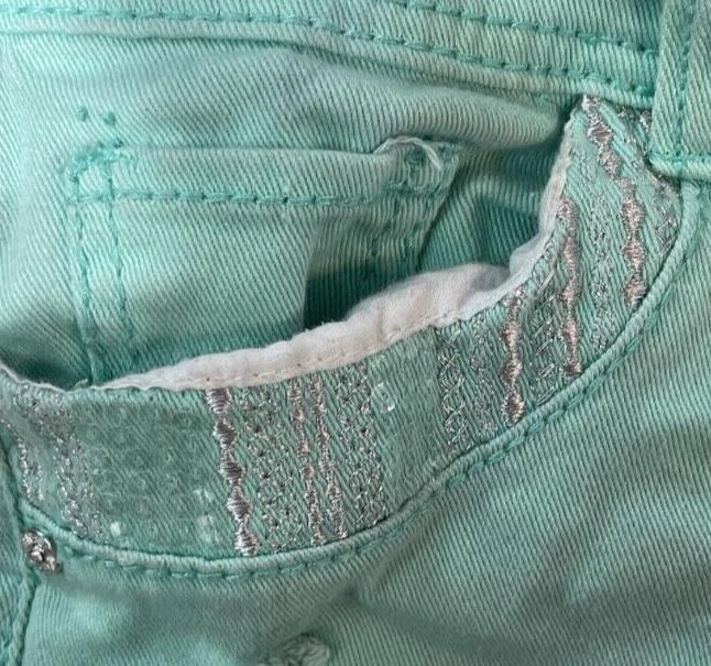 Pantalones cortos de mezclilla para mujer Vanity azules talla 28 Foto 4 de 4