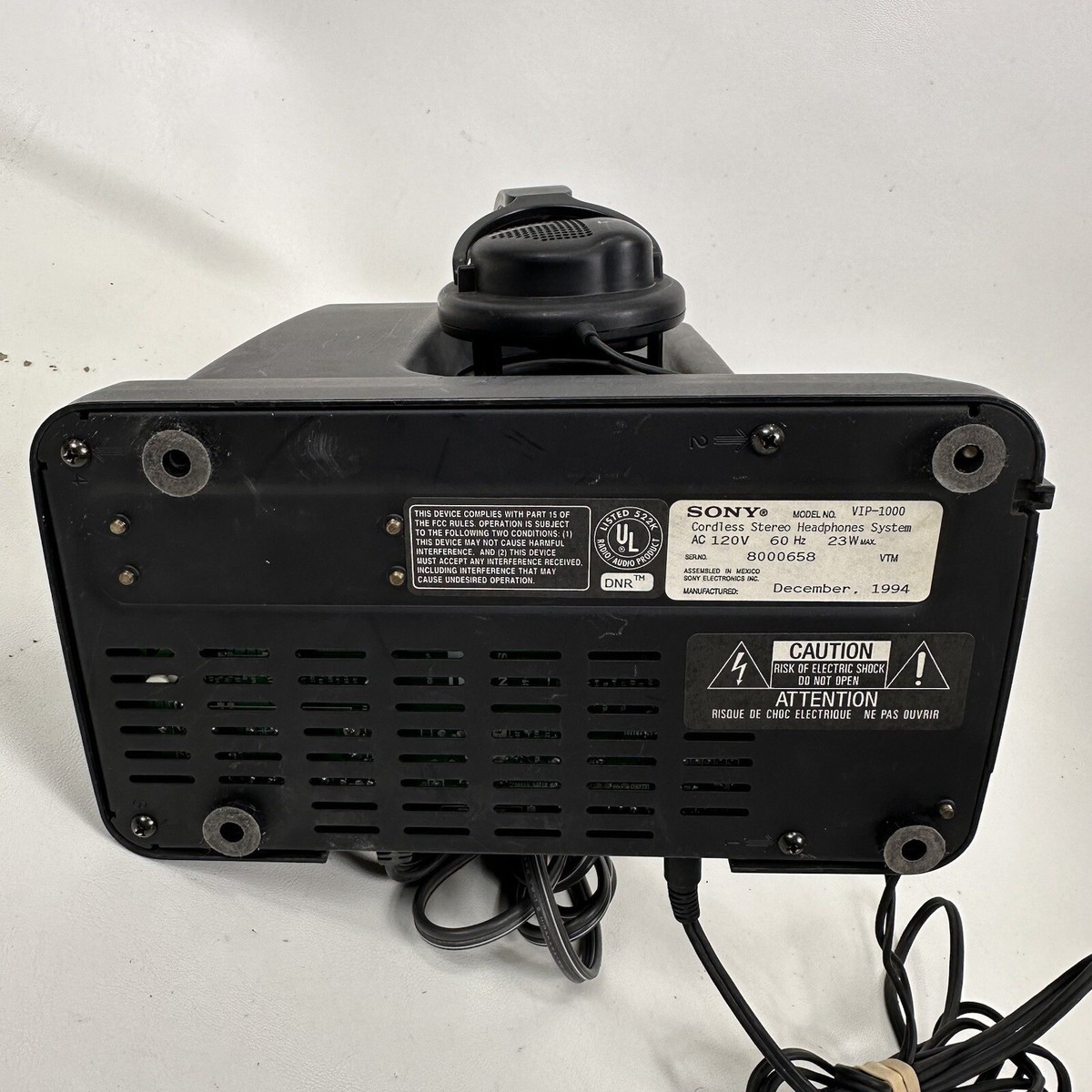 Sony VIP-1000 with VIP-1000H Headphones Virtual Phones