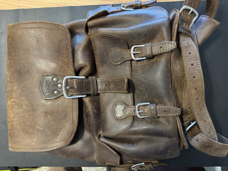 Saddleback Thin Front Pocket Bag