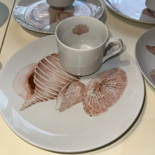 Vtg 8 Pc 1970’s Fitz & Floyd Coquille Seashell Snack Dessert Plates & Tea Cups