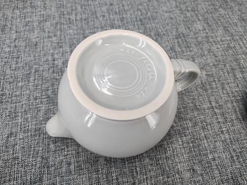 Fiesta / Fiestaware Small 2 Cup Teapot With Lid Pearl Gray Free Shipping - Picture 8 of 12