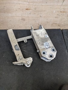 BMW 5ER F10 N/S BEIFAHRERSEITE LH STOßSTANGE VERSTÄRKUNG HALTER 7186513