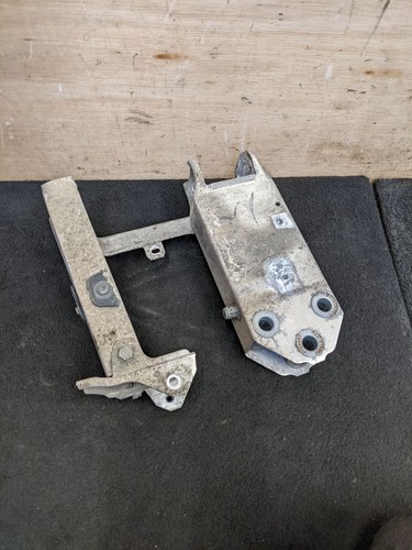 BMW 5ER F10 N/S BEIFAHRERSEITE LH STOßSTANGE VERSTÄRKUNG HALTER 7186513