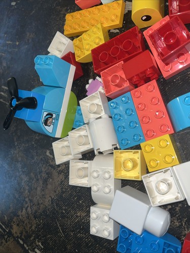 LEGO DUPLO: Helicopter , Duck , Imagination Bricks Set - Picture 3 of 6