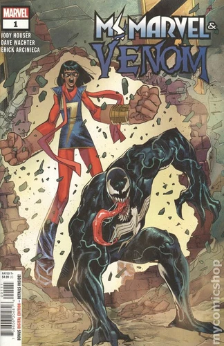Ms. Marvel and Venom 1A NM 2022 Stock Image