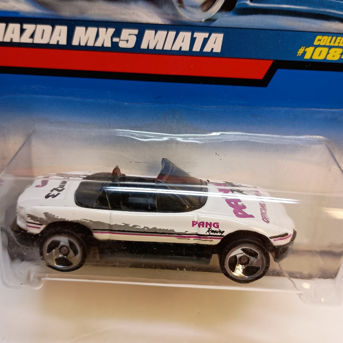 ミーナ様 New 2025 Mazda MX-5 Miata RF Grand Touring CONVERTIBLE in