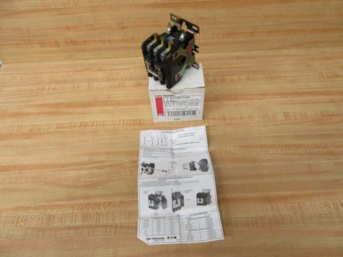 Eaton C25DND330T Contactor 3-Pole 24 VAC 30 Amp