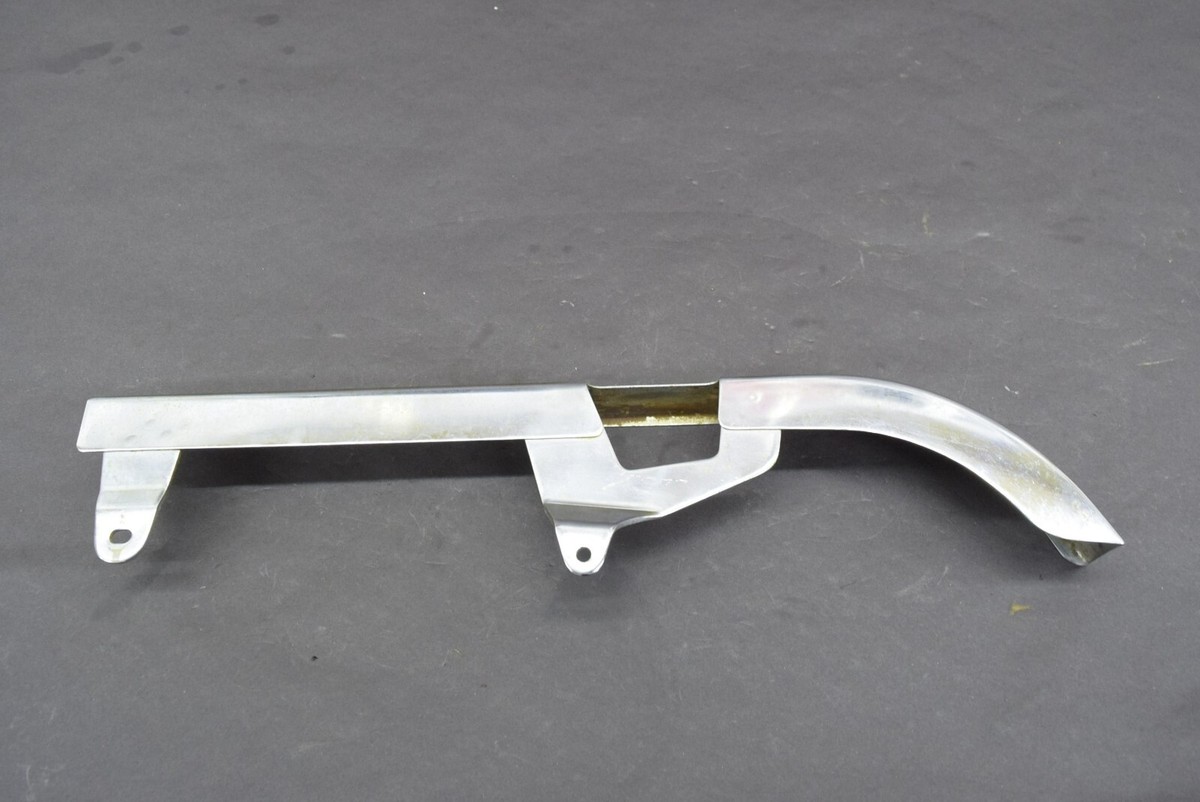 バーバラ・カステン 1986-1990 (ハードカバー) KAWASAKI 1980 1981 1982 1983 KZ550 LTD CHAIN CASE DRIVE GUARD