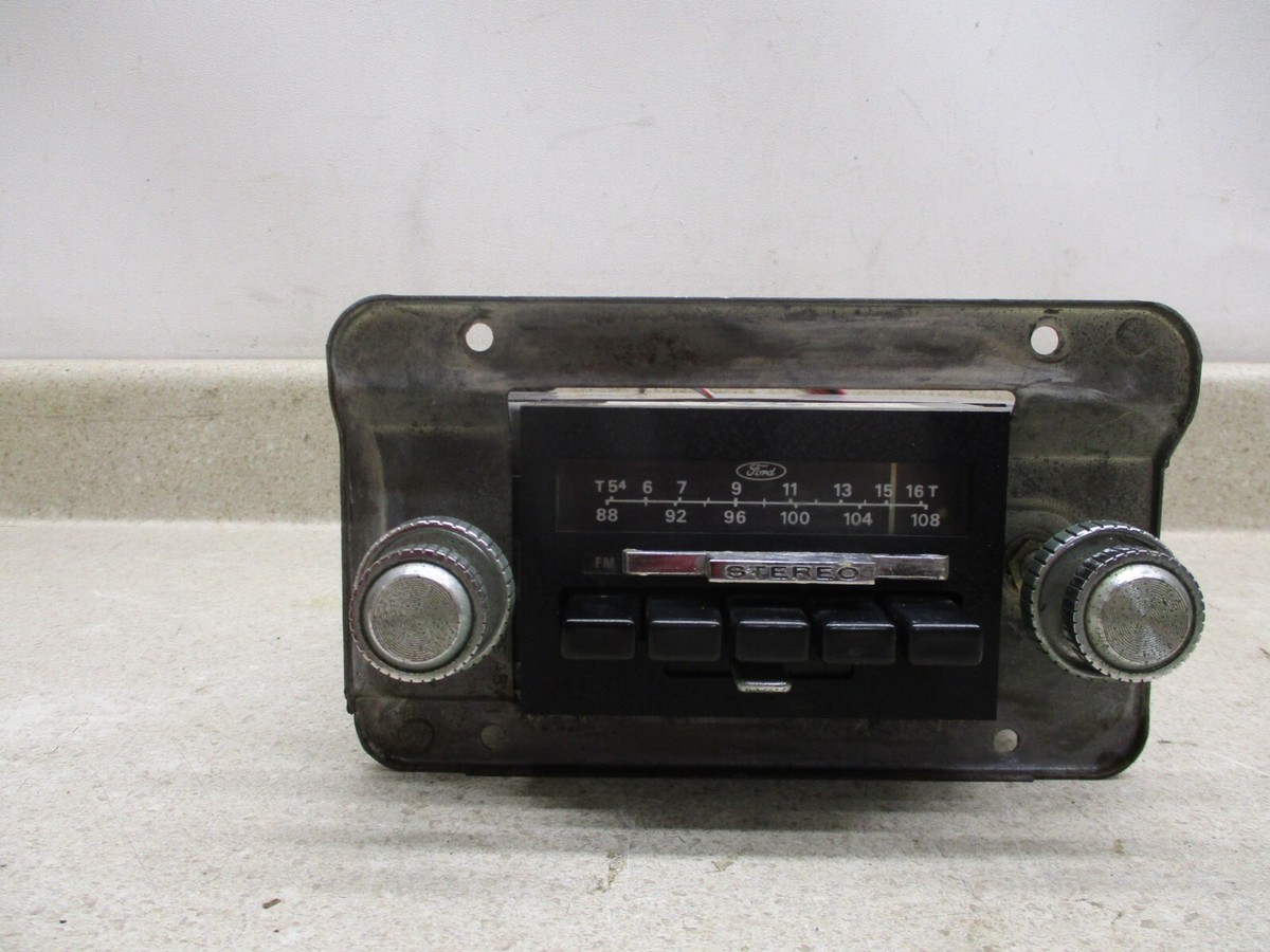 1975-1981 Ford F150 F250 F350 Cougar Mustang Stereo AM/FM Radio