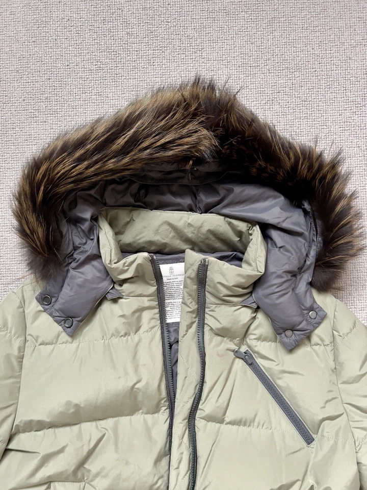 Jaqueta acolchoada Brunello Cucinelli feminina cáqui verde/cinza UE40 Reino Unido 12 - Imagem 2 de 4