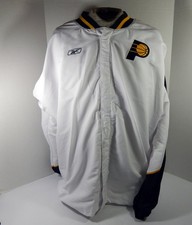 2000s Indiana Pacers Game Issued White Warm Up Jacket 50 DP59620