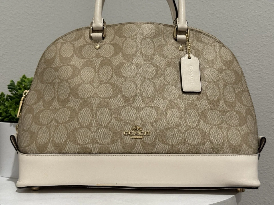 Bolso Bandolera Coach Sierra Cartera Signature F58287 Beige y Caqui Usado en Excelente Condición Foto 3 de 4