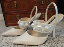 NINE WEST WNDEBUT3 PUMPS SHOES 7M BEIGE PEARLS SILVER STUDS 4.5" HEELS