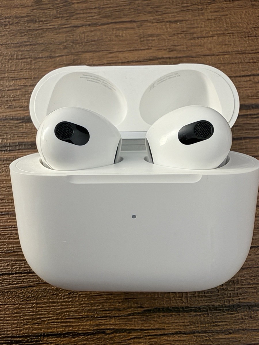 Apple AirPods 3rd Gen Earbuds with Lightning Charging Case | eBay
