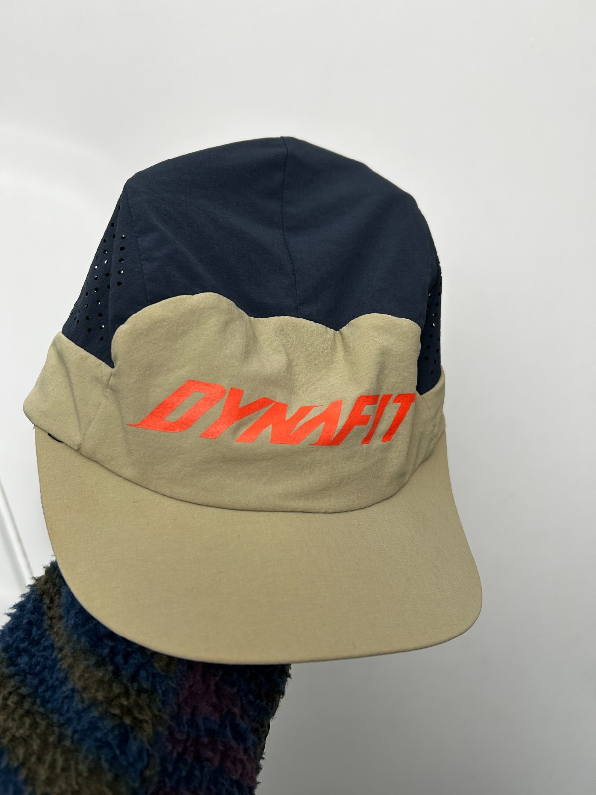 Gorra Dynafit Transalper en roca caqui/azul marino - usada una vez