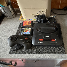 SEGA Mega Drive II 16-BIT Black Console Bundle Controller Cables 2 Games