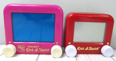 Ohio Art & Spin Master Etch-A-Sketch Classic Mini Pocket Red Fuchsia Pink 2 A4