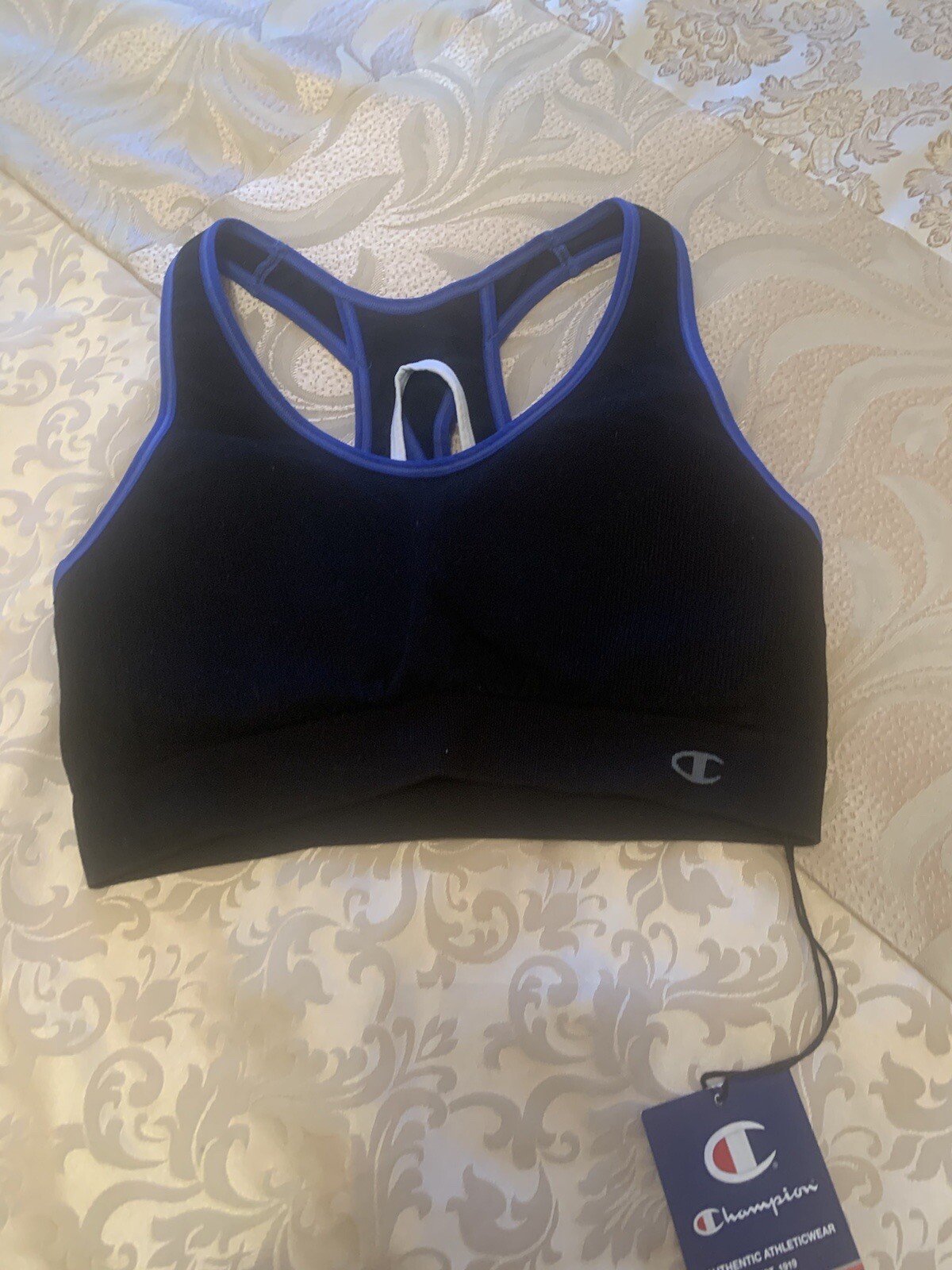Picture 2 of 4