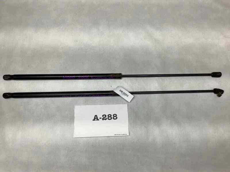 Toyota Camry 2009 capó elevadores de apoyo Foto 4 de 4