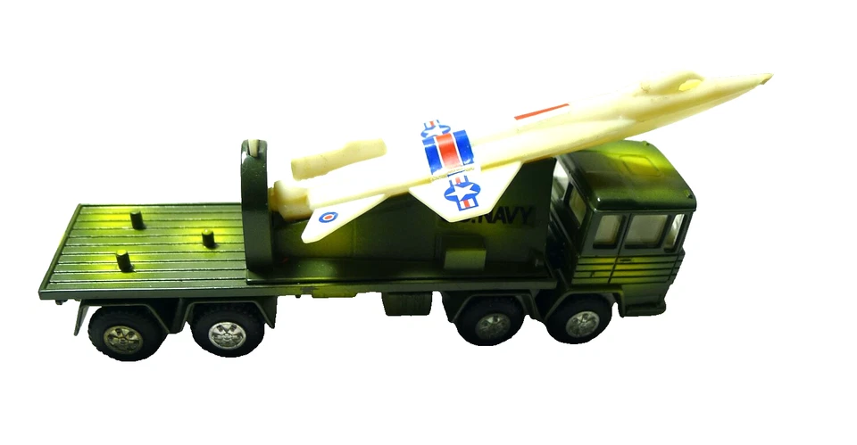 VECCHIO MODELLINO militare US NAVY CAMION RAZZO LANCIA MISSILE MIRA 1/64 - Immagine 2 di 4