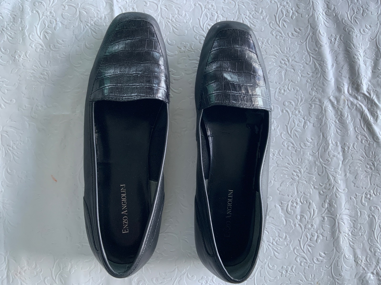 ENZO ANGIOLINI Size 10M  Liberty Flats Slip On Loafer Black with Croc embossing